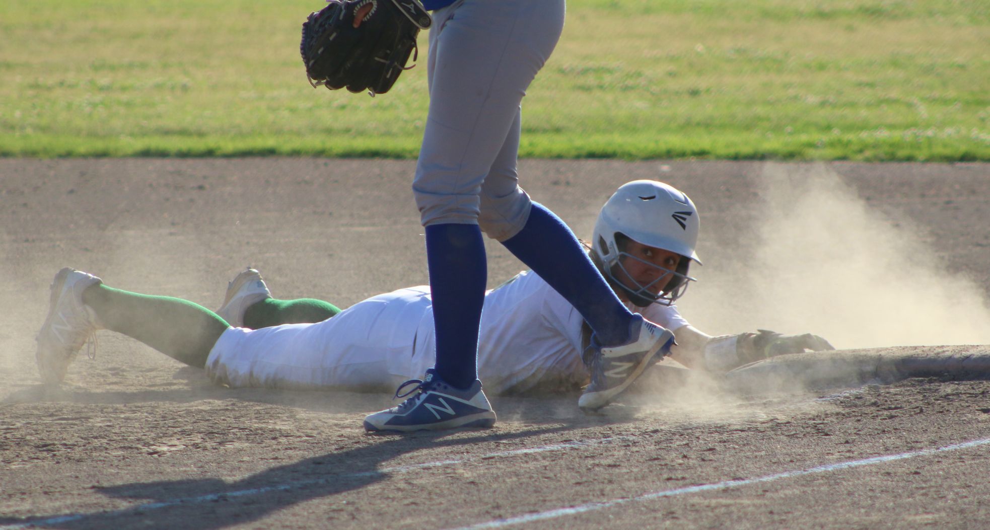 Golden Bears walk it off!